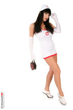 Marta Zawadzka con un uniforme de enfermera muy cachonda, foto 2