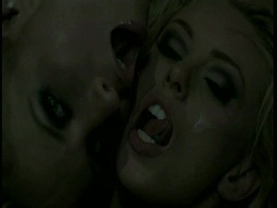 Brittney Skye y Angel Cassidy y JJ Ryder